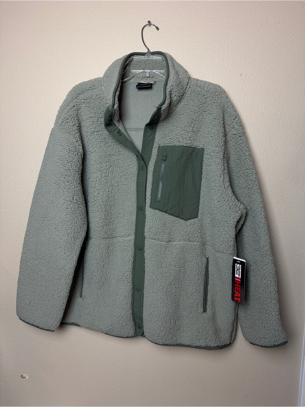 32° HEAT Women's Soft sherpa snap jacket NWT - Color Seagrass